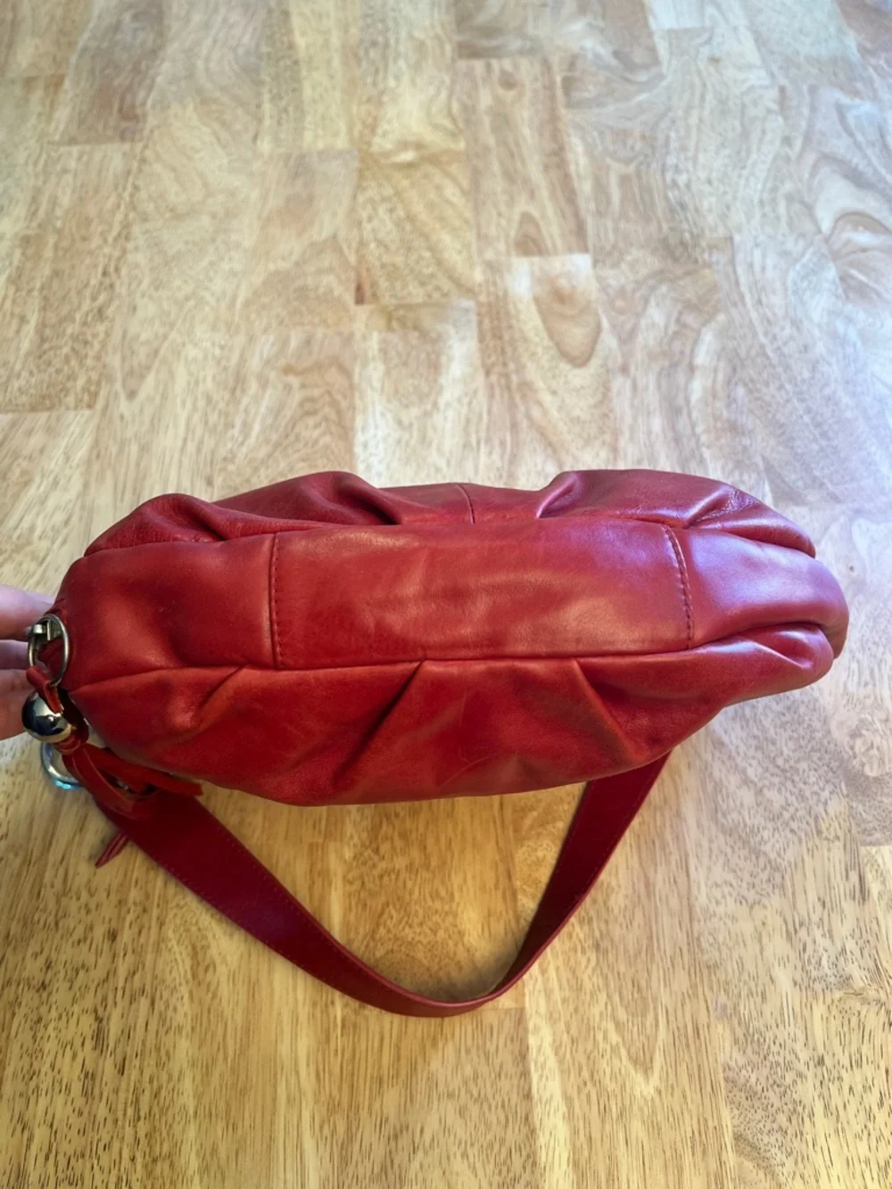 Vintage HOBO Red Leather Shoulder Bag with Side Zipper and Tassel - Picture 7 of 16